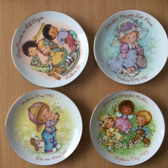 Four 1981-1984 mother's day plates exclusively crafted in Japan for Avon Canada - Picture 2 of 3